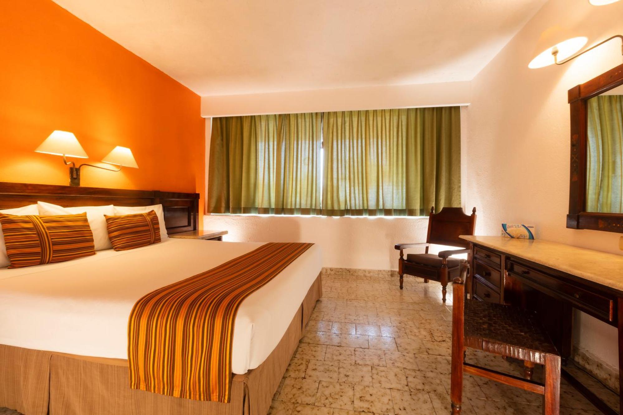 Las Palmas By The Sea All Inclusive Puerto Vallarta Exterior photo