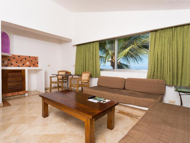 Las Palmas By The Sea All Inclusive Puerto Vallarta Room photo